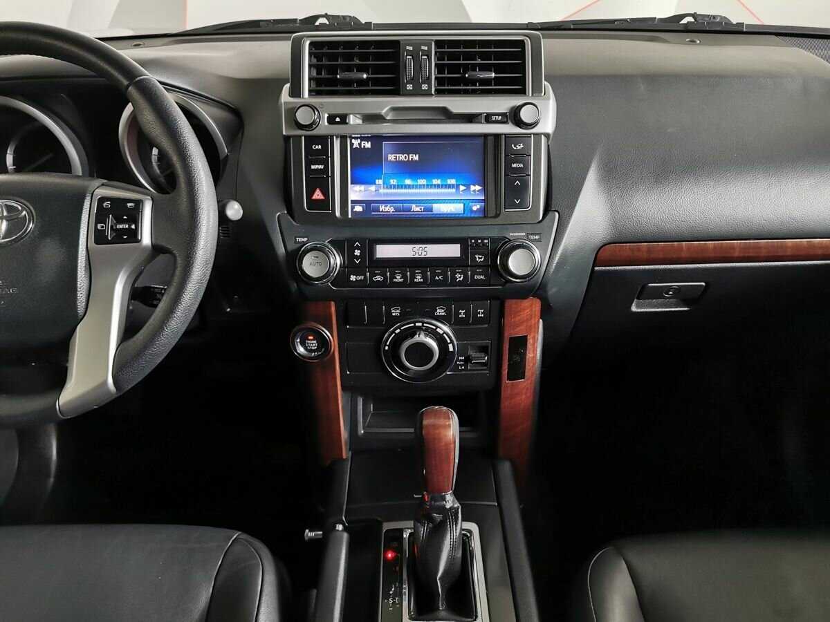 Купить Toyota Land Cruiser Prado с пробегом. Фото: #10