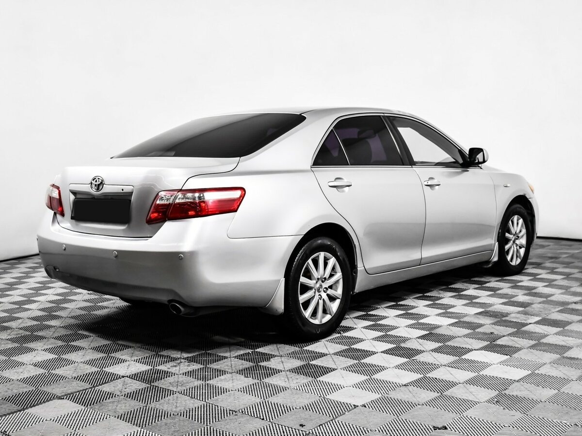 Купить Toyota Camry с пробегом. Фото: #3