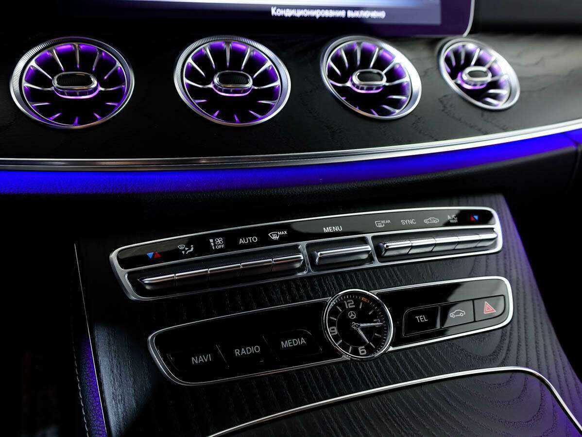 Купить Mercedes-Benz E-Класс с пробегом. Фото: #23
