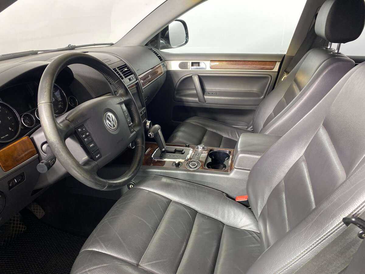 Купить Volkswagen Touareg с пробегом. Фото: #6
