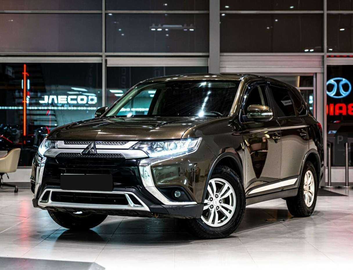 Купить Mitsubishi Outlander с пробегом. Посмотреть фото