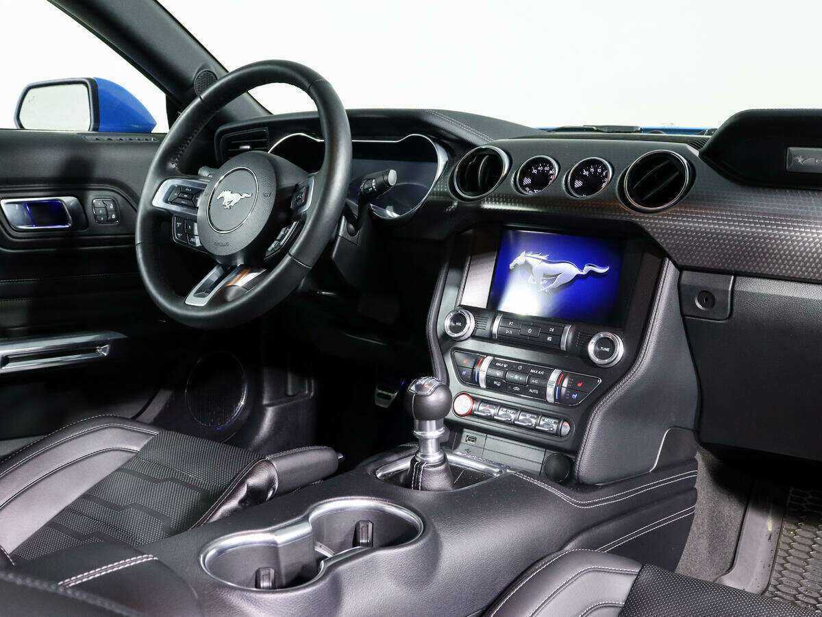 Купить Ford Mustang с пробегом. Фото: #6