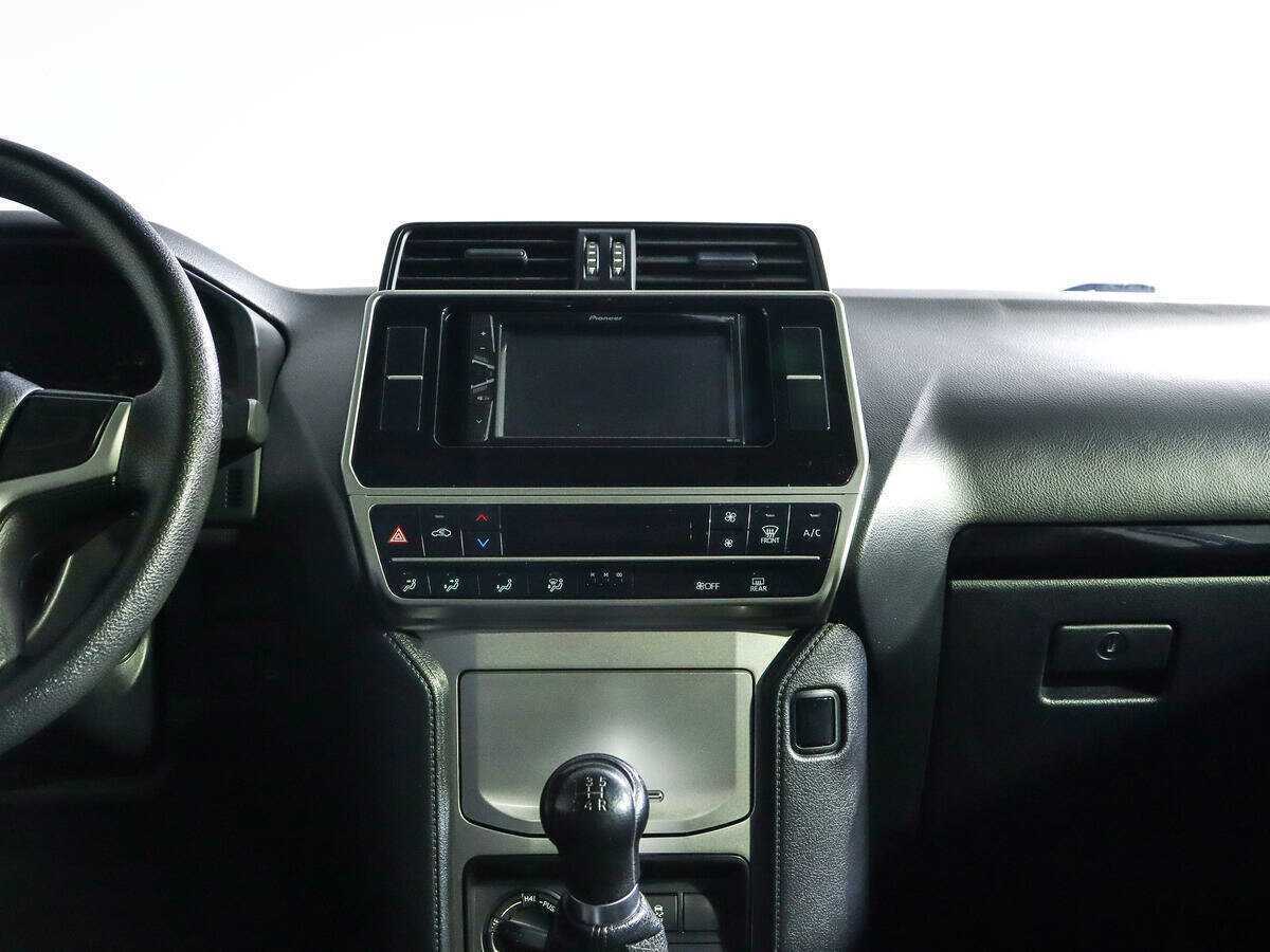 Купить Toyota Land Cruiser Prado с пробегом. Фото: #10