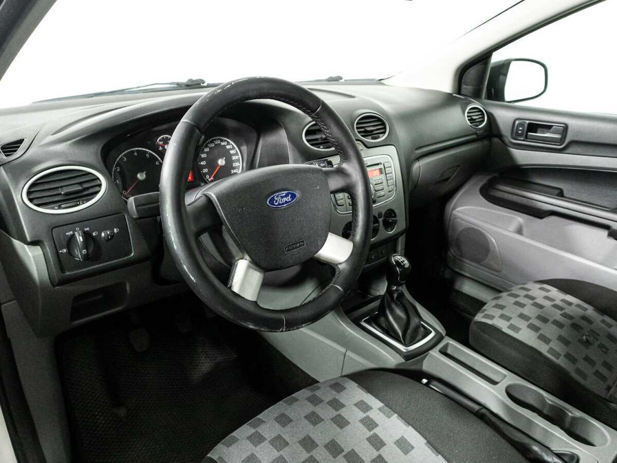 Купить Ford Focus с пробегом. Фото: #10