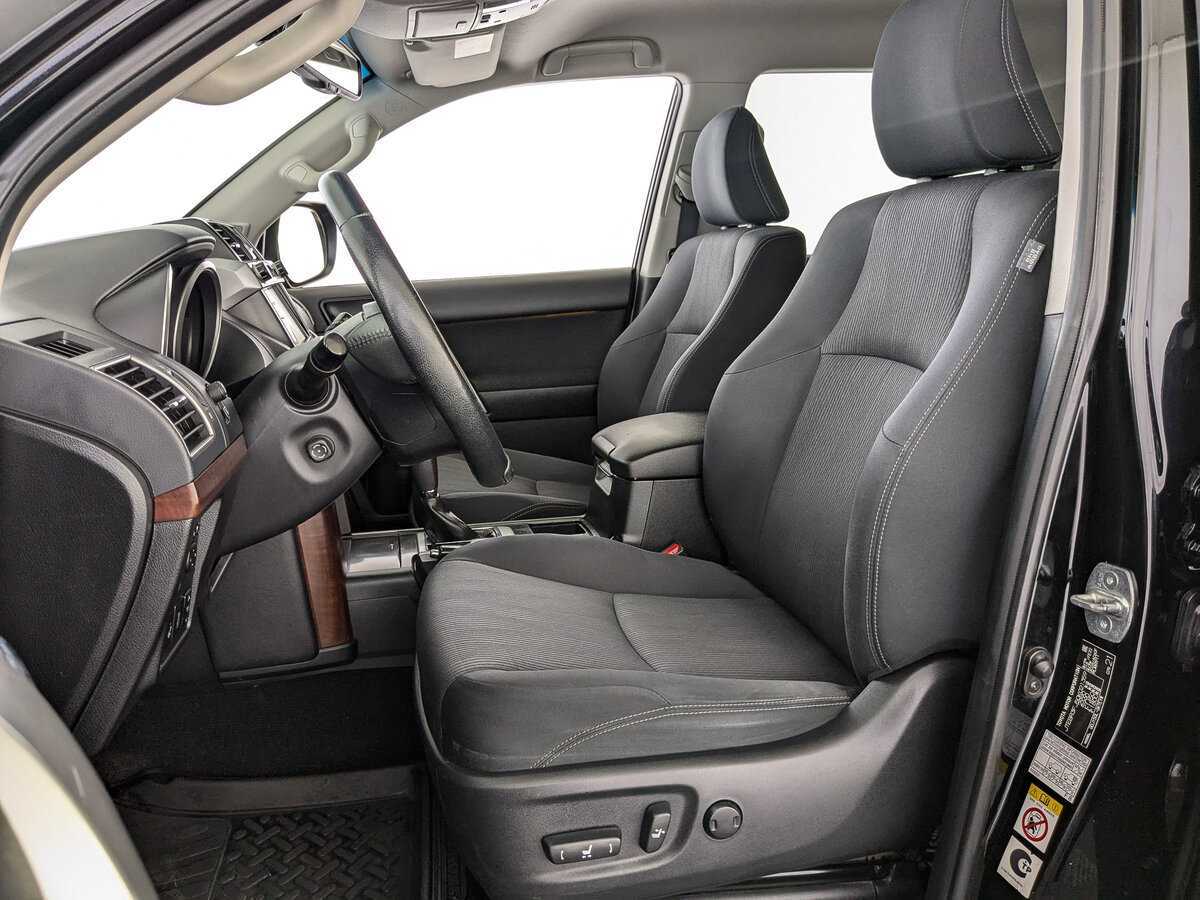 Купить Toyota Land Cruiser Prado с пробегом. Фото: #15