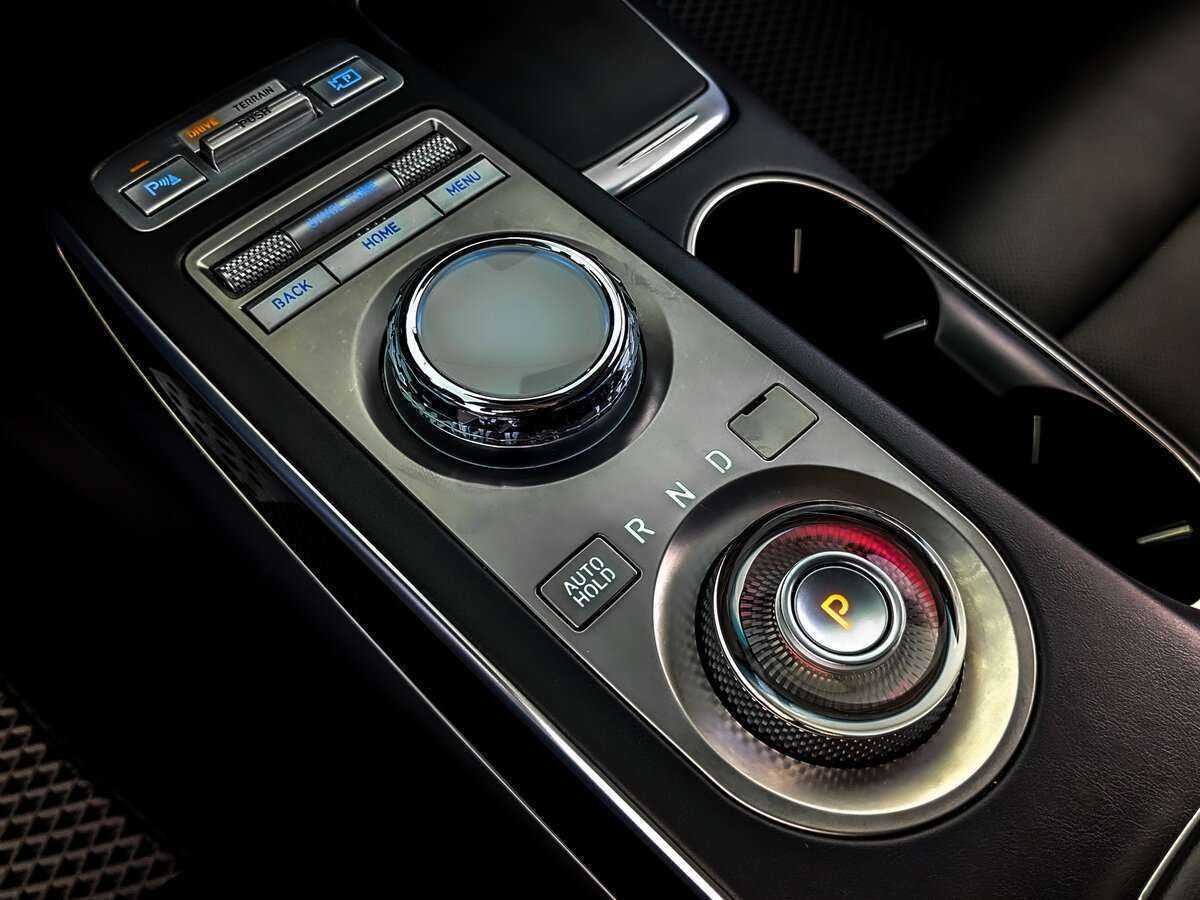 Купить Genesis GV70 с пробегом. Фото: #22