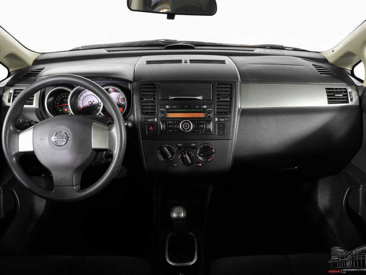 Купить Nissan Tiida с пробегом. Фото: #10