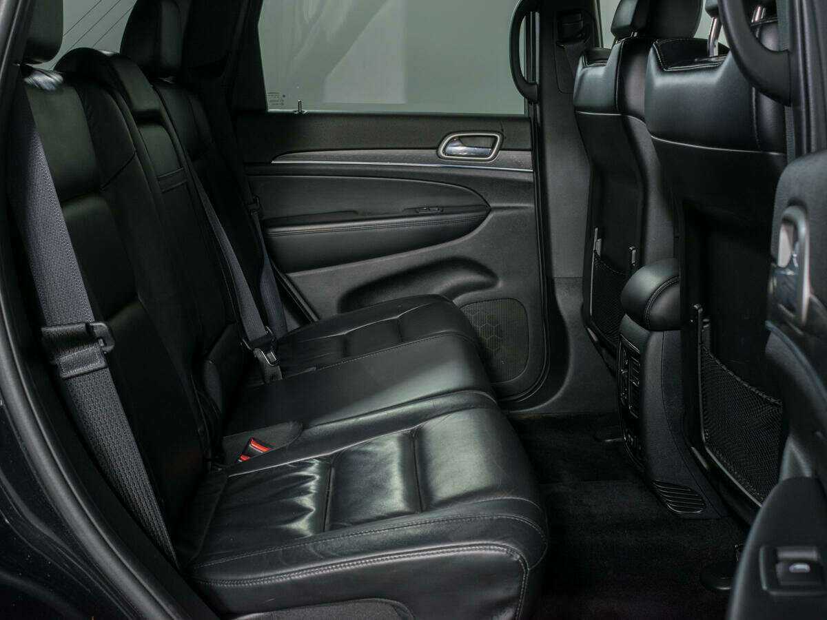 Купить Jeep Grand Cherokee с пробегом. Фото: #11