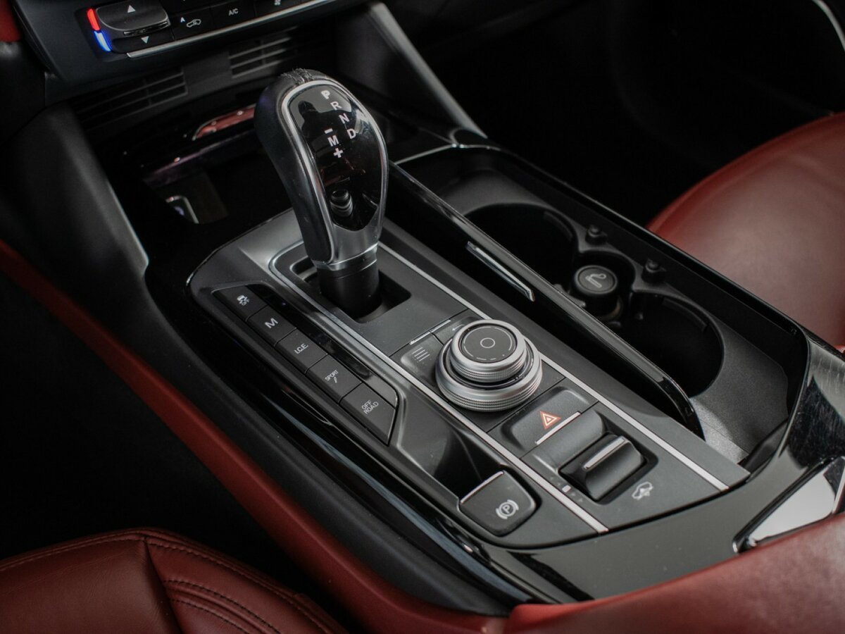 Купить Maserati Levante с пробегом. Фото: #17