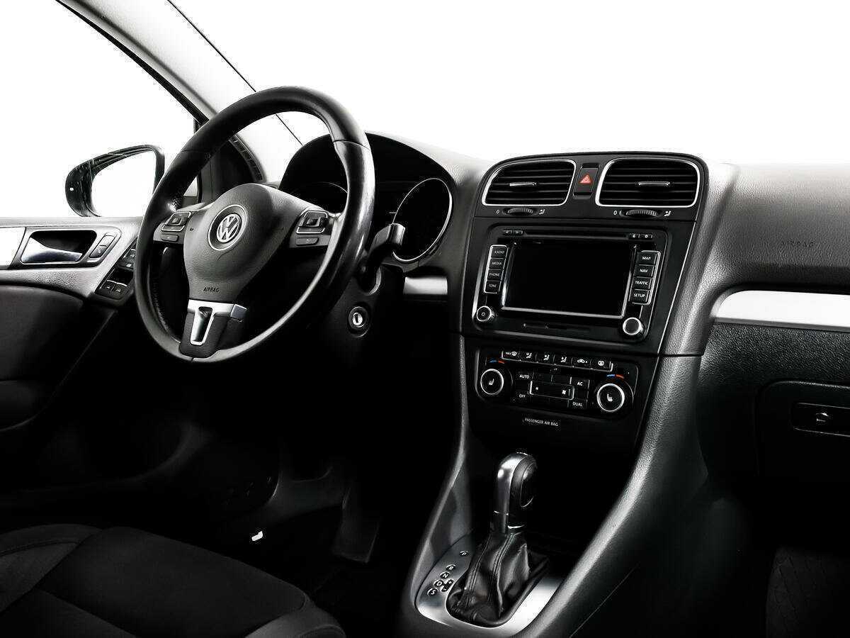 Купить Volkswagen Golf с пробегом. Фото: #8
