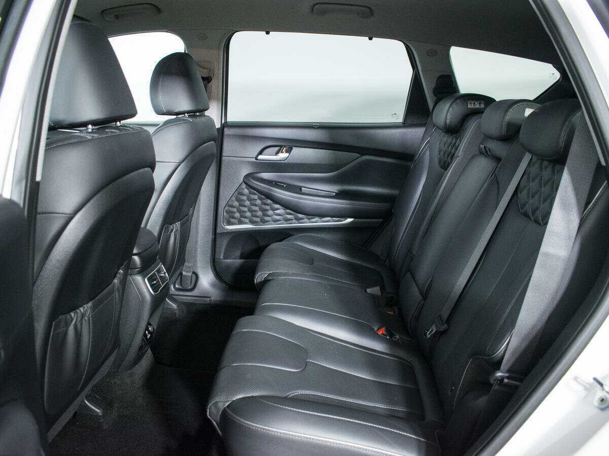 Купить Hyundai Santa Fe с пробегом. Фото: #9