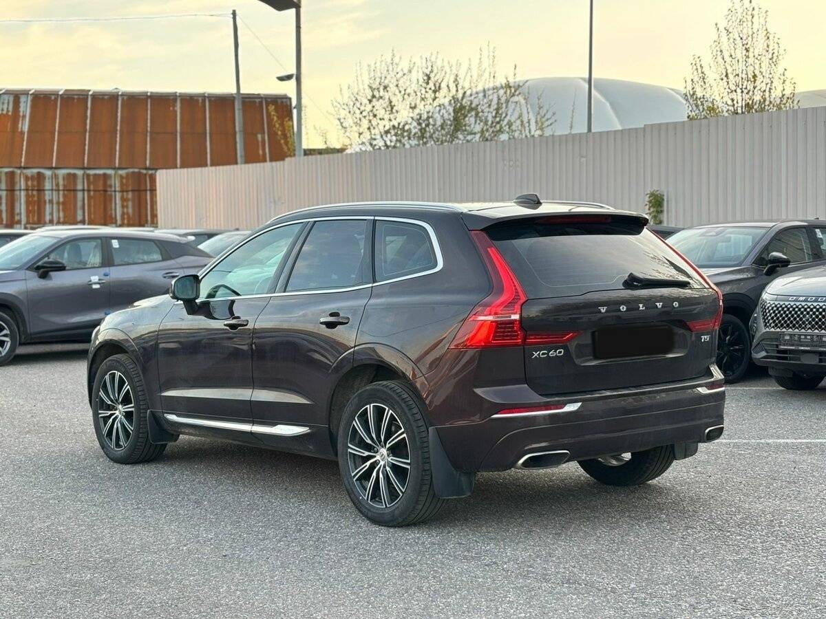 Купить Volvo XC60 с пробегом. Фото: #3