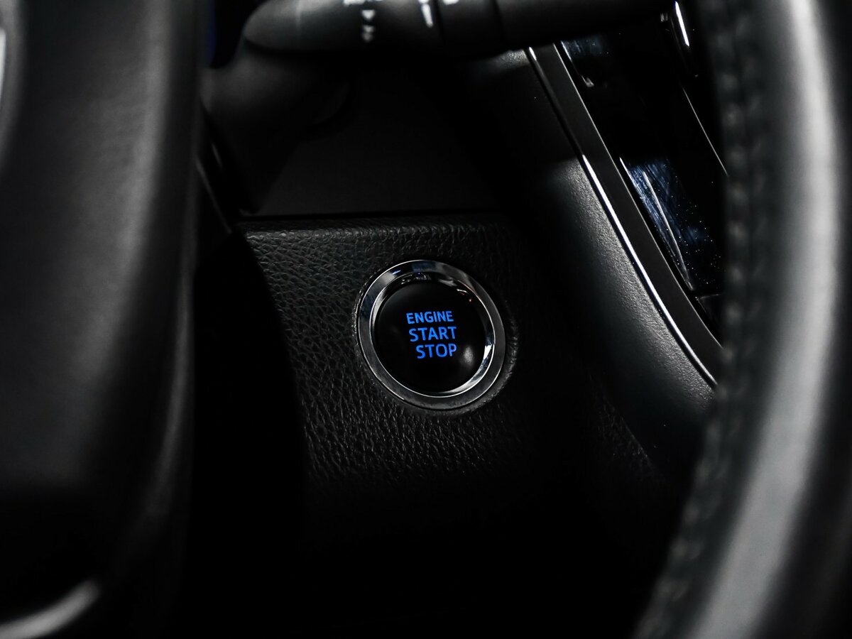 Купить Toyota Camry с пробегом. Фото: #17
