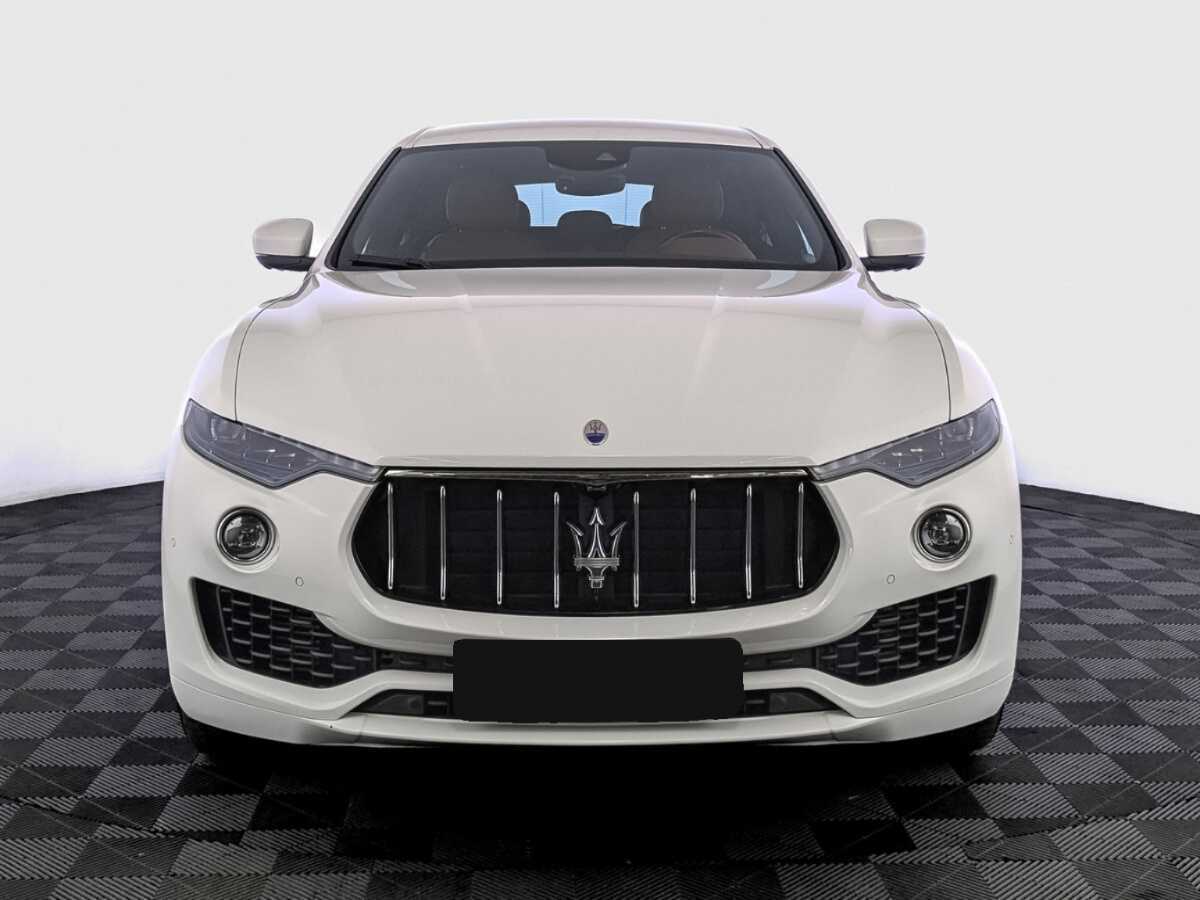 Купить Maserati Levante с пробегом. Фото: #1
