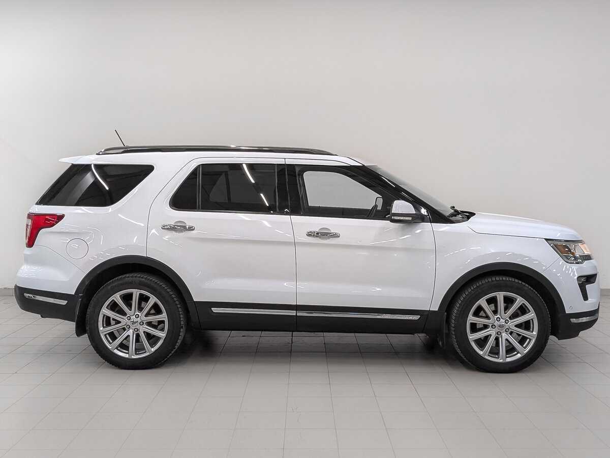 Купить Ford Explorer с пробегом. Фото: #3