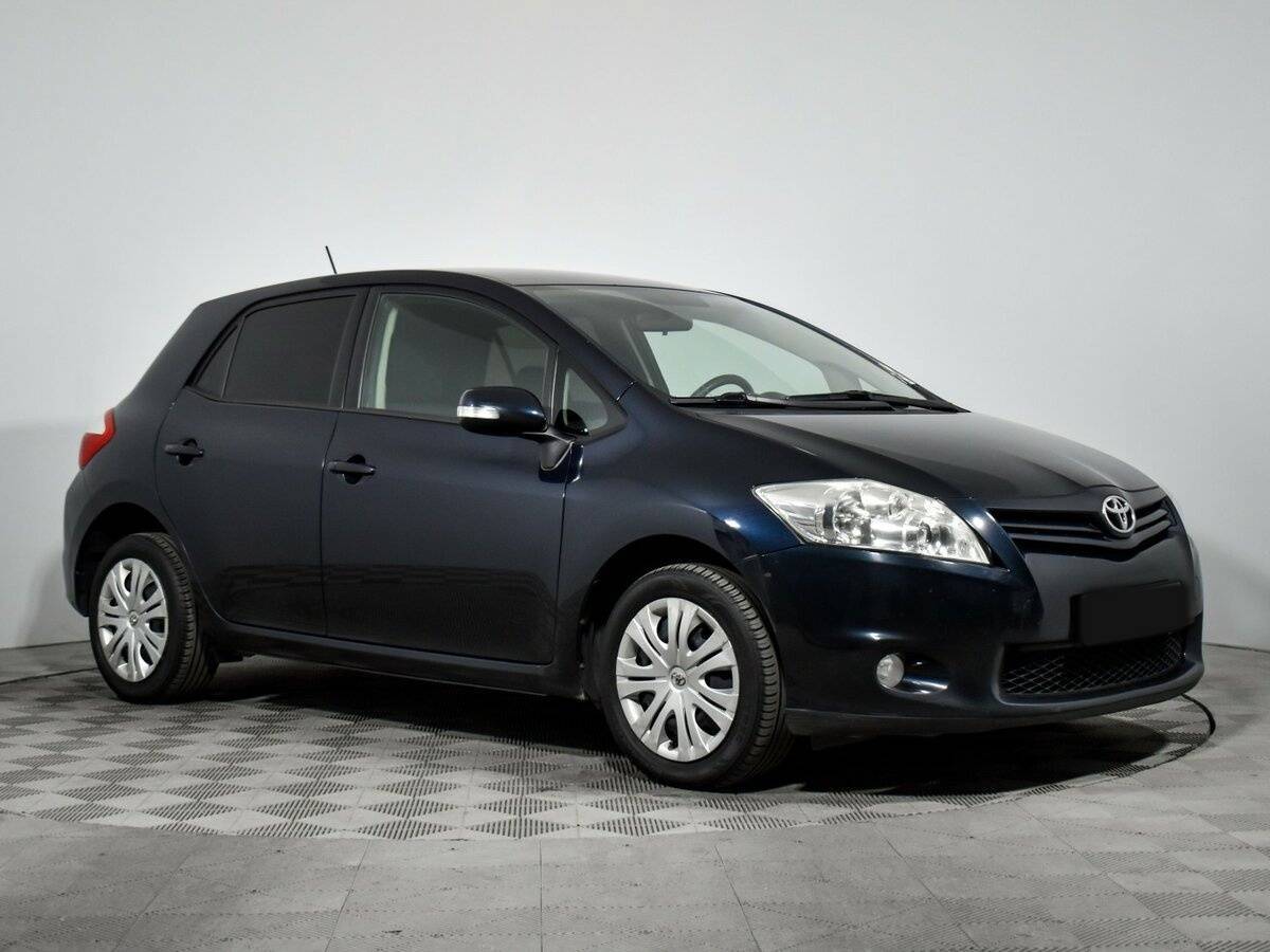 Купить Toyota Auris с пробегом. Фото: #2