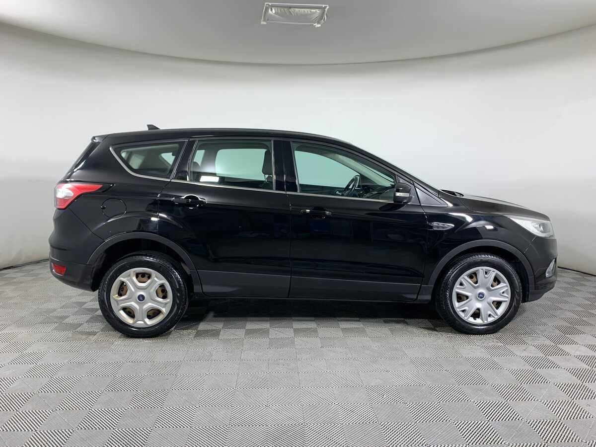 Купить Ford Kuga с пробегом. Фото: #3