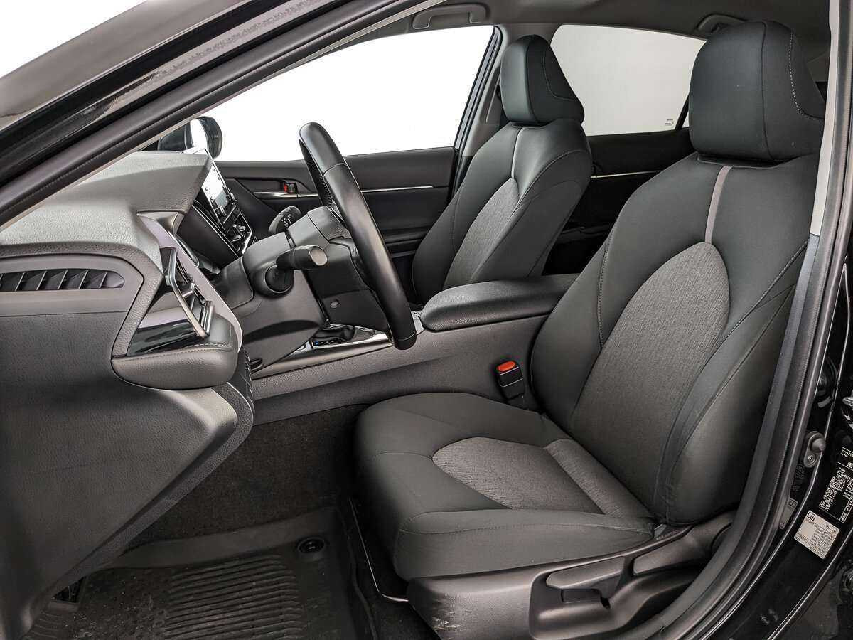 Купить Toyota Camry с пробегом. Фото: #15