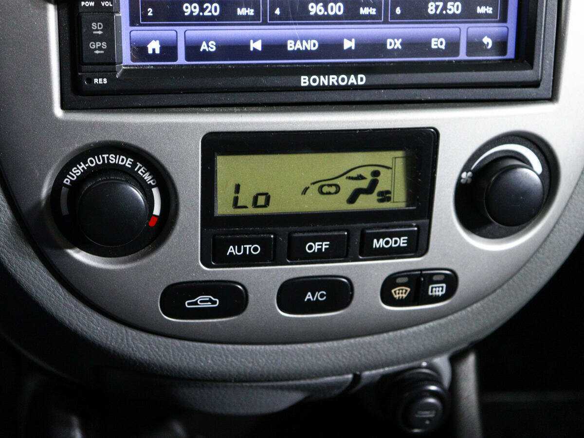 Купить Chevrolet Lacetti с пробегом. Фото: #17