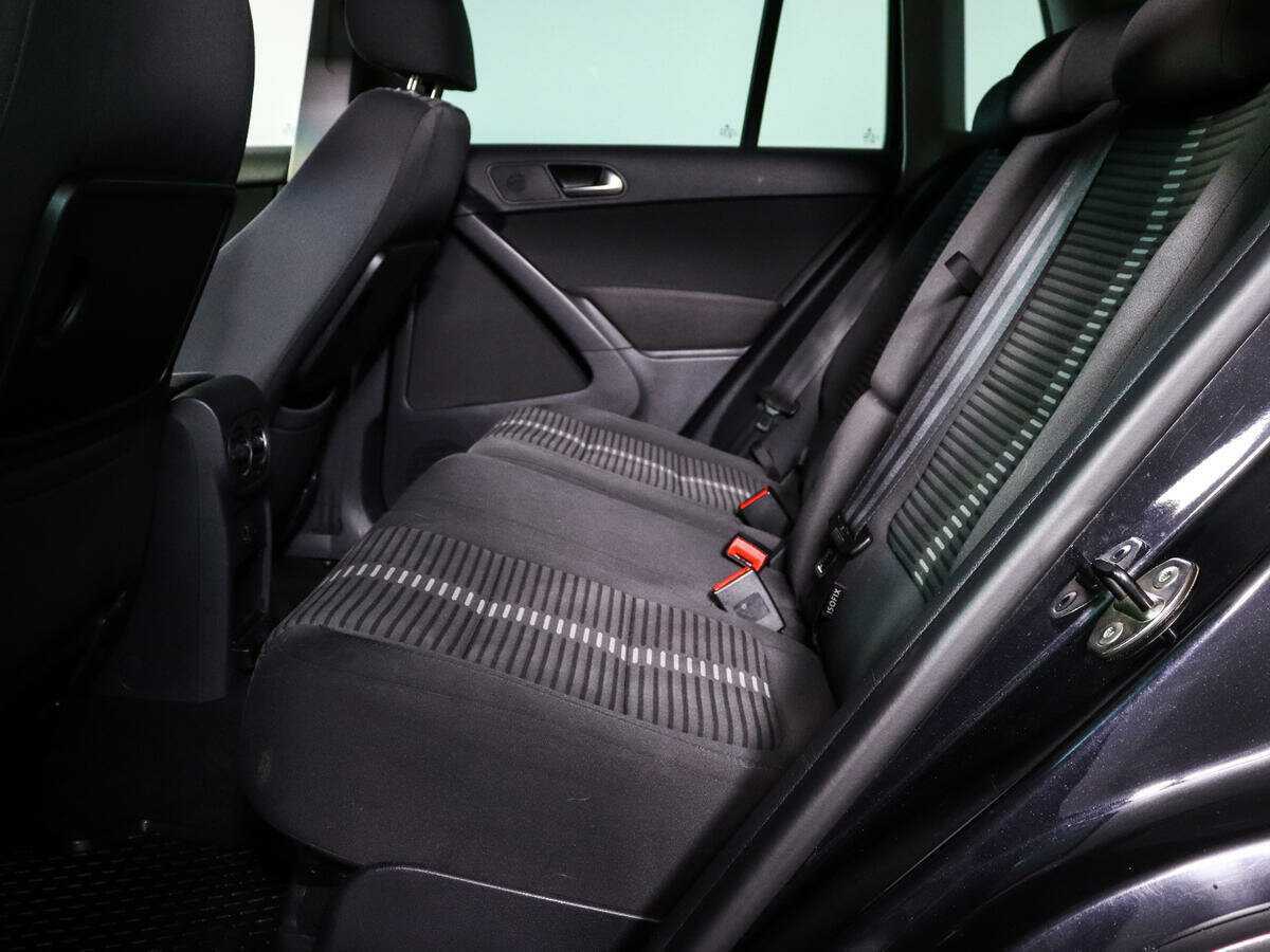 Купить Volkswagen Tiguan с пробегом. Фото: #8