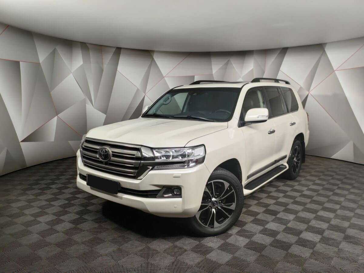 Купить Toyota Land Cruiser с пробегом. Посмотреть фото