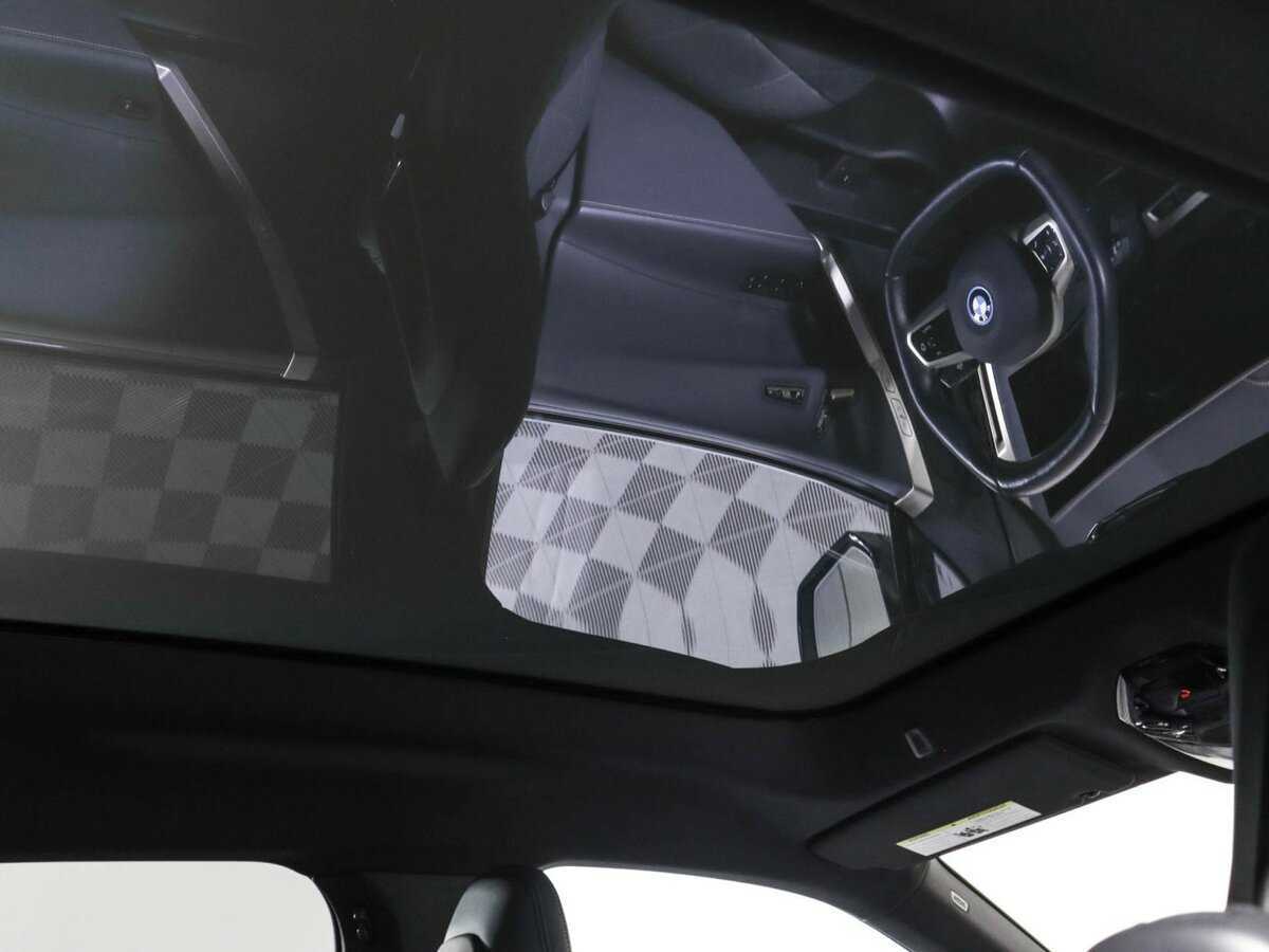 Купить BMW iX с пробегом. Фото: #27
