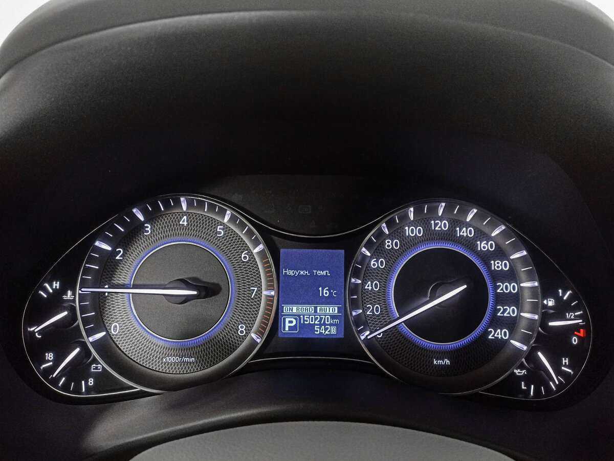 Купить Infiniti QX80 с пробегом. Фото: #12