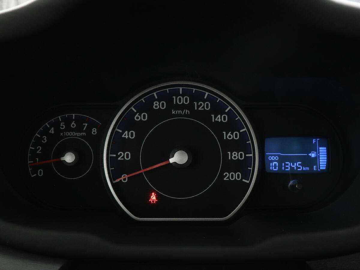 Купить Hyundai i10 с пробегом. Фото: #6