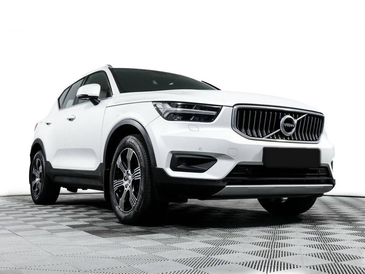 Купить Volvo XC40 с пробегом. Фото: #18