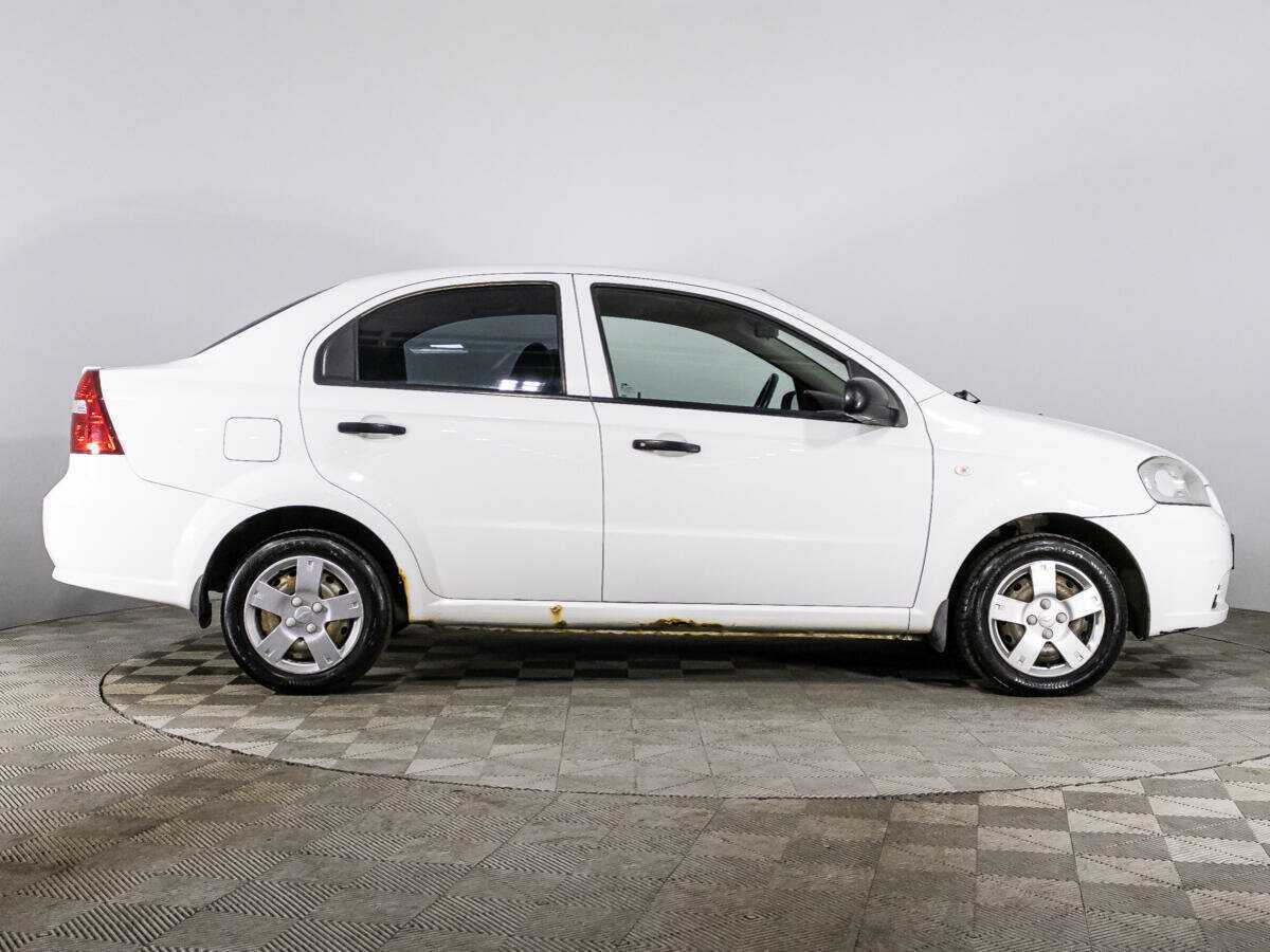 Купить Chevrolet Aveo с пробегом. Фото: #3