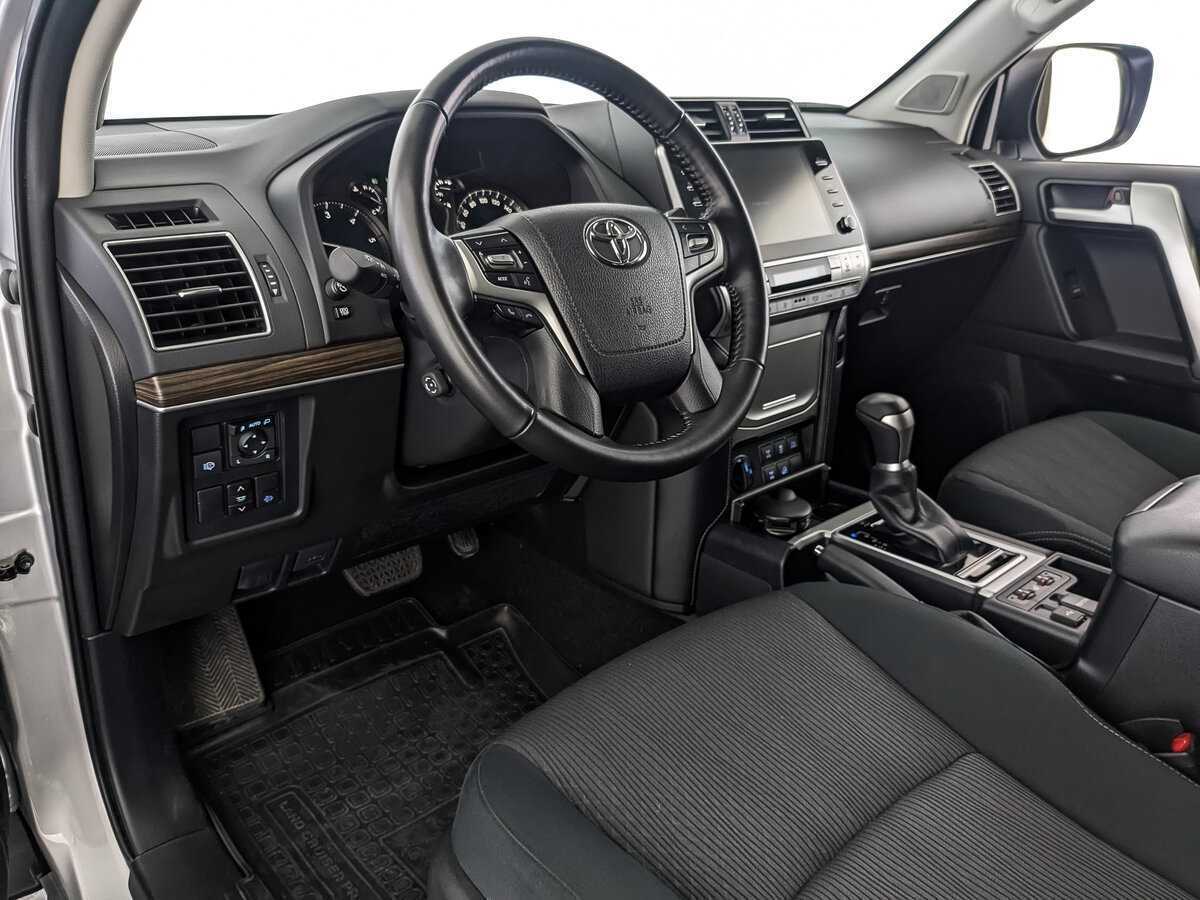 Купить Toyota Land Cruiser Prado с пробегом. Фото: #10