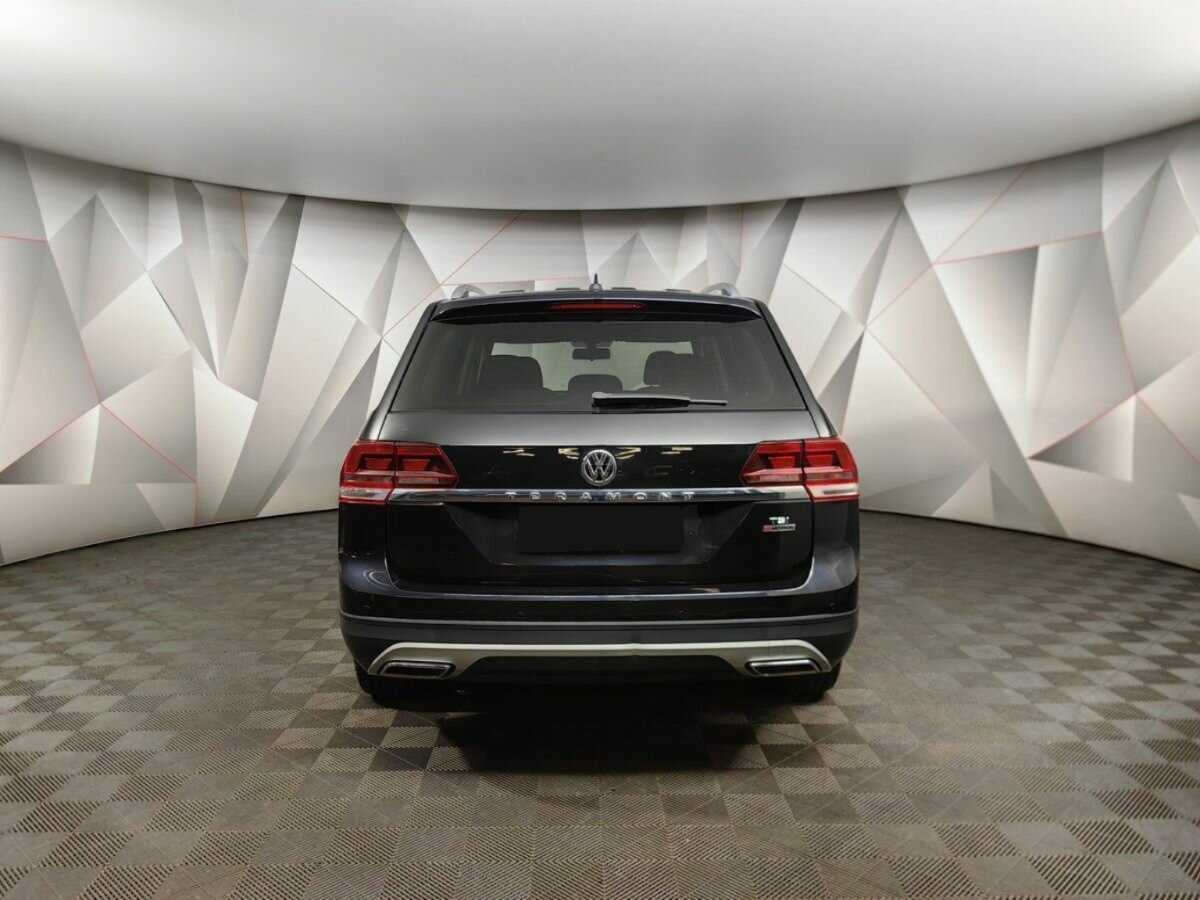 Купить Volkswagen Teramont с пробегом. Фото: #7