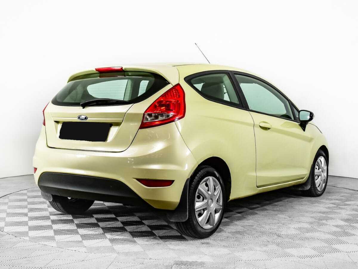 Купить Ford Fiesta с пробегом. Фото: #4
