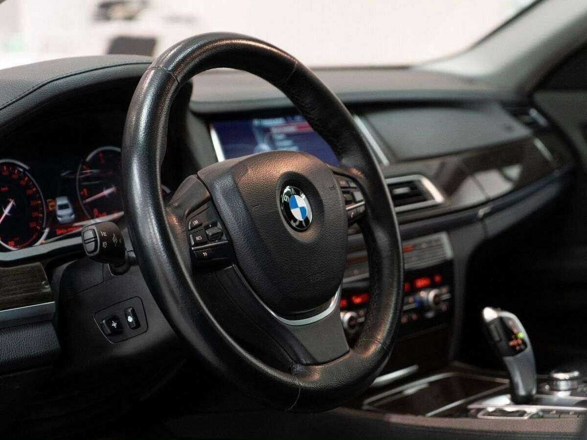 Купить BMW 7 серии с пробегом. Фото: #4
