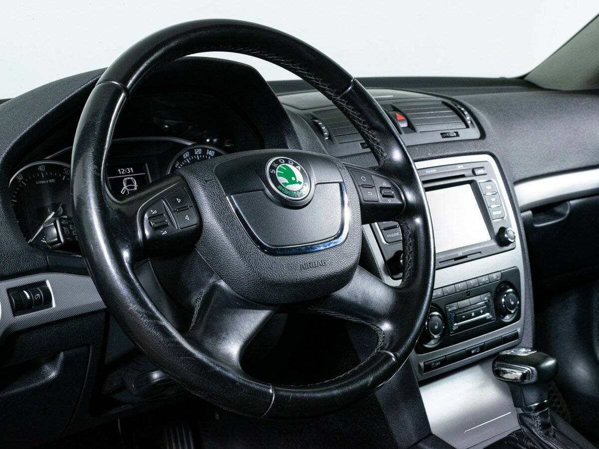 Купить Skoda Octavia с пробегом. Фото: #13