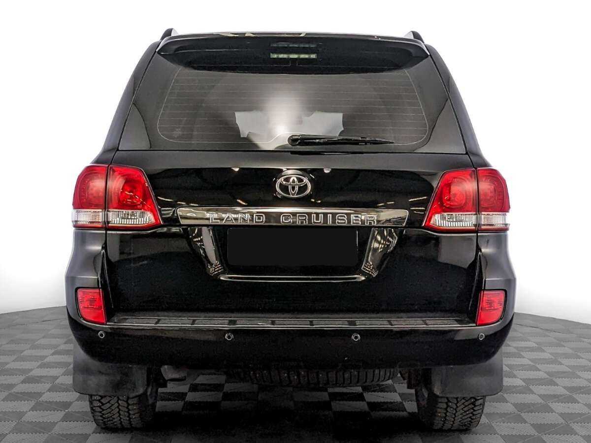 Купить Toyota Land Cruiser с пробегом. Фото: #1