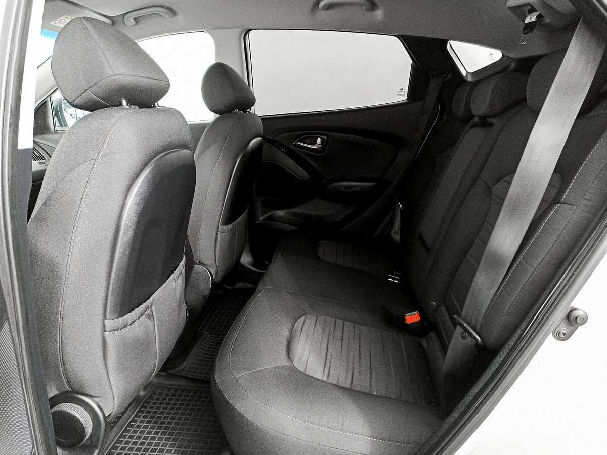 Купить Hyundai ix35 с пробегом. Фото: #9