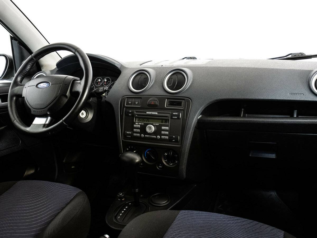 Купить Ford Fusion с пробегом. Фото: #6