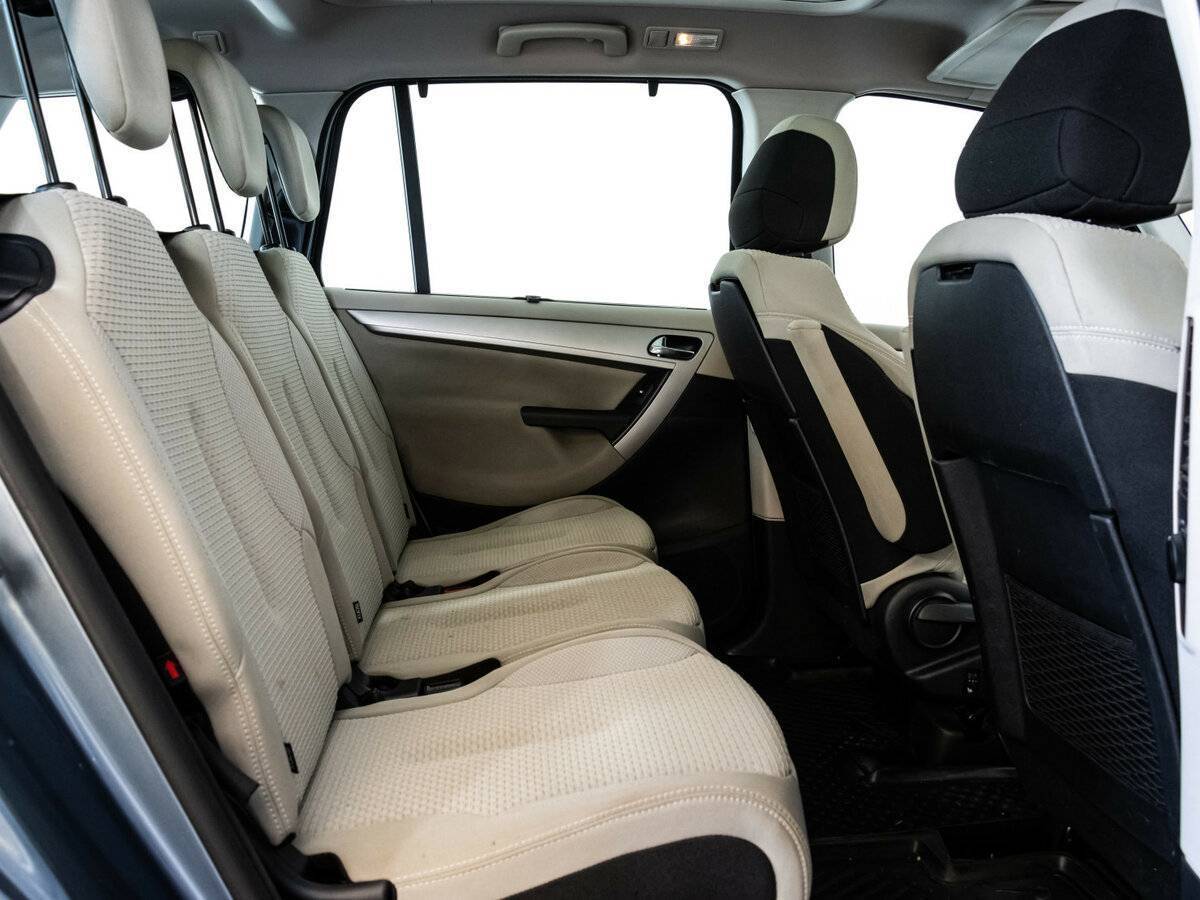 Купить Citroen C4 Picasso с пробегом. Фото: #19