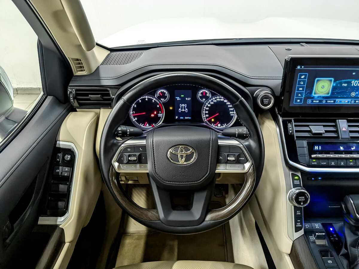 Купить Toyota Land Cruiser с пробегом. Фото: #20
