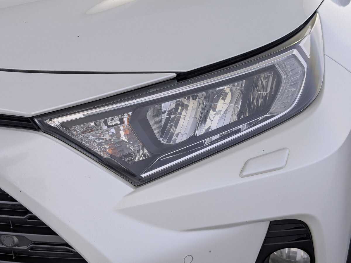 Купить Toyota RAV4 с пробегом. Фото: #10