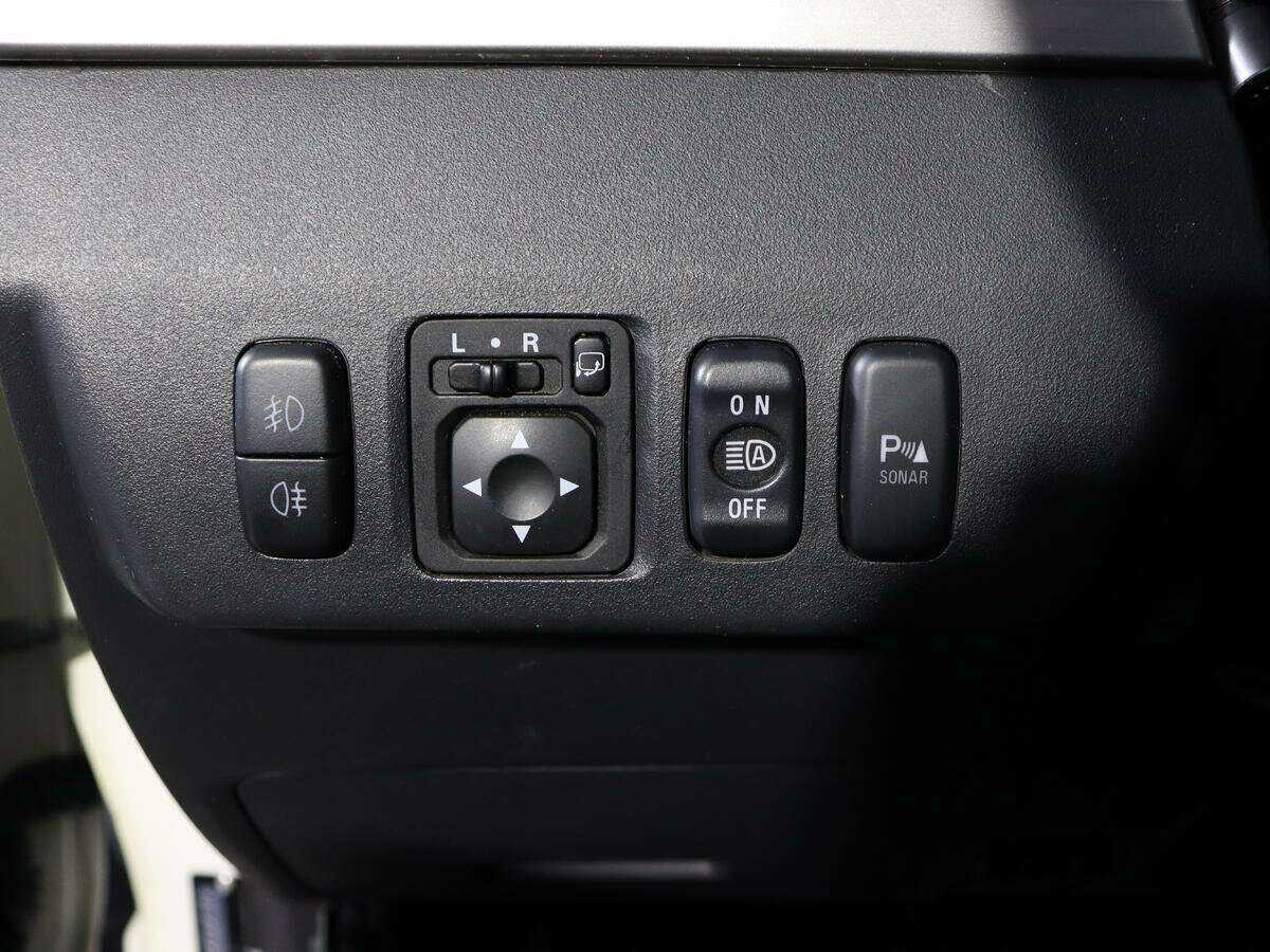 Купить Mitsubishi Pajero с пробегом. Фото: #15