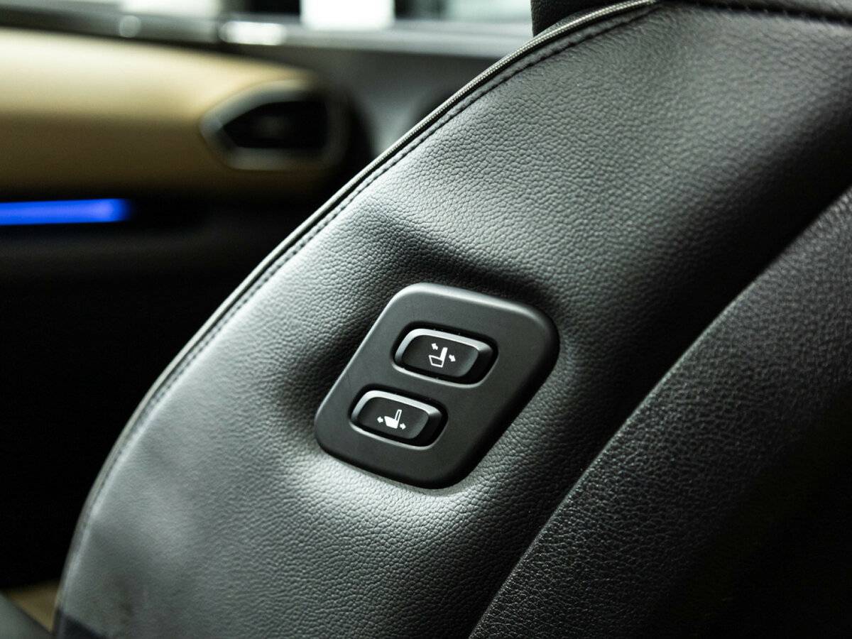 Купить Hyundai Santa Fe с пробегом. Фото: #24