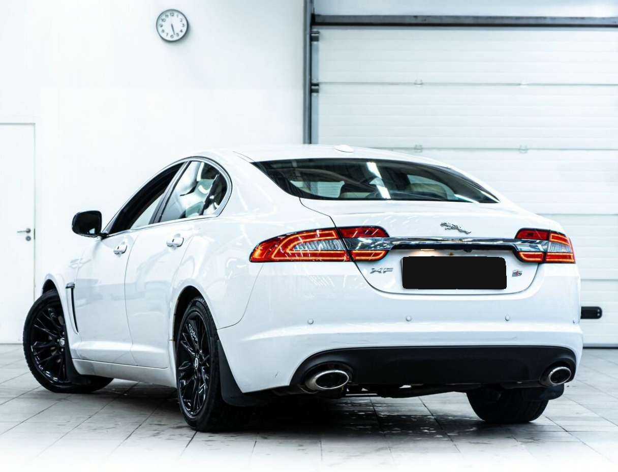 Купить Jaguar XF с пробегом. Фото: #3