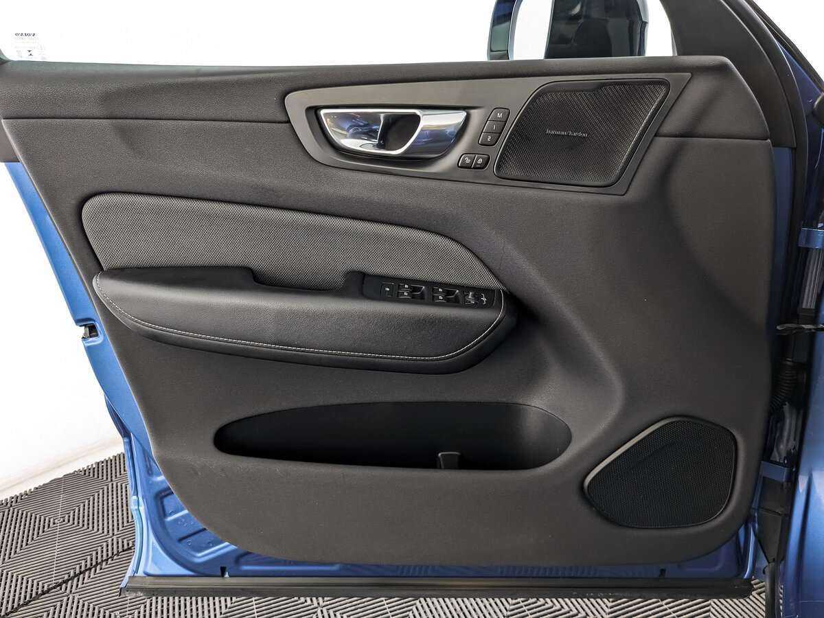 Купить Volvo XC60 с пробегом. Фото: #14