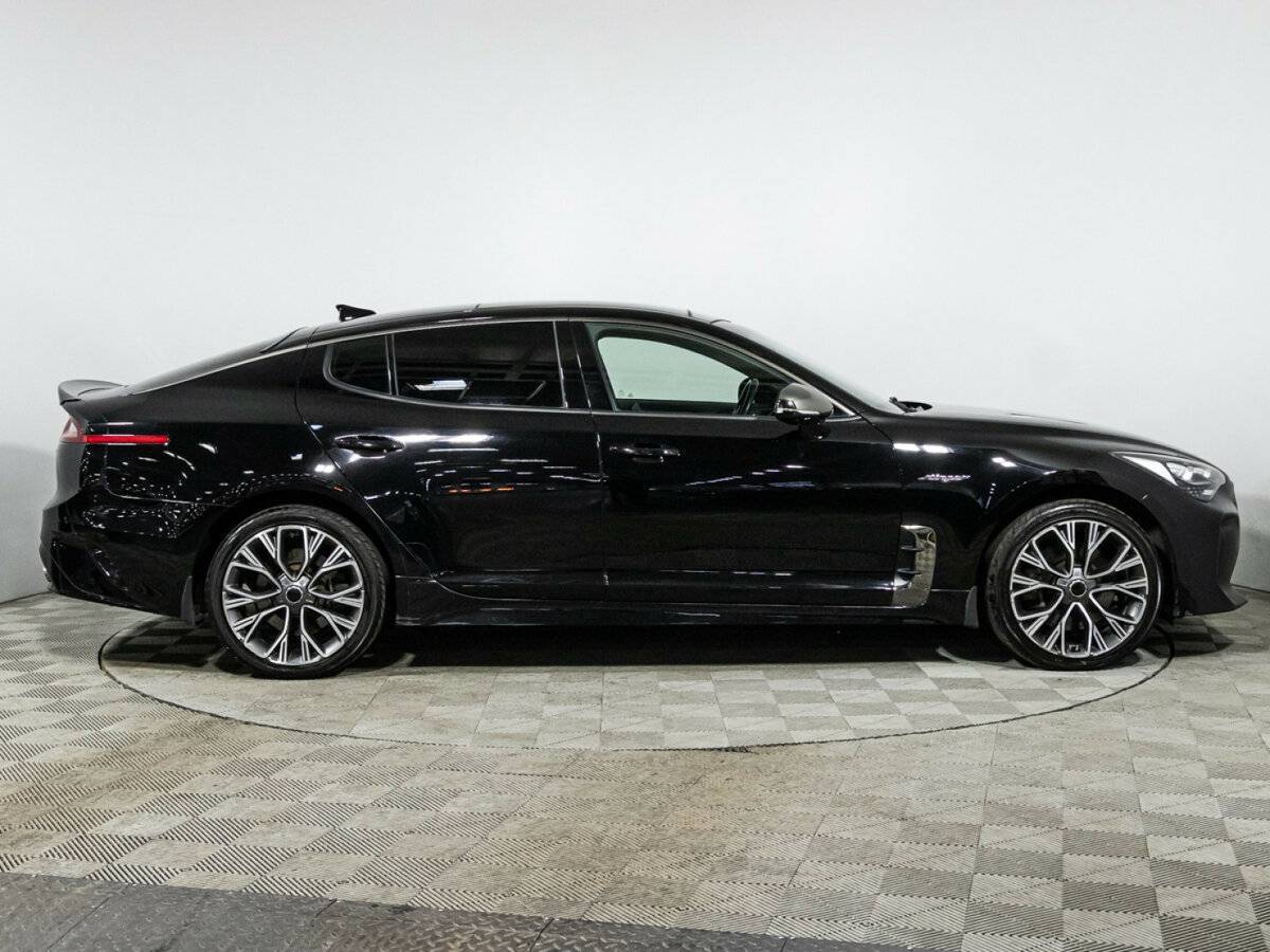 Купить Kia Stinger с пробегом. Фото: #3
