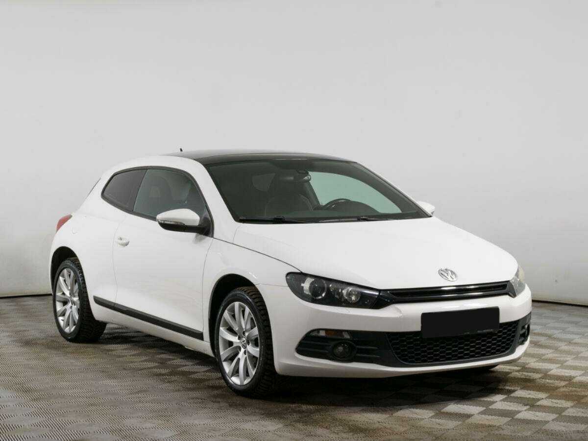 Купить Volkswagen Scirocco с пробегом. Фото: #2