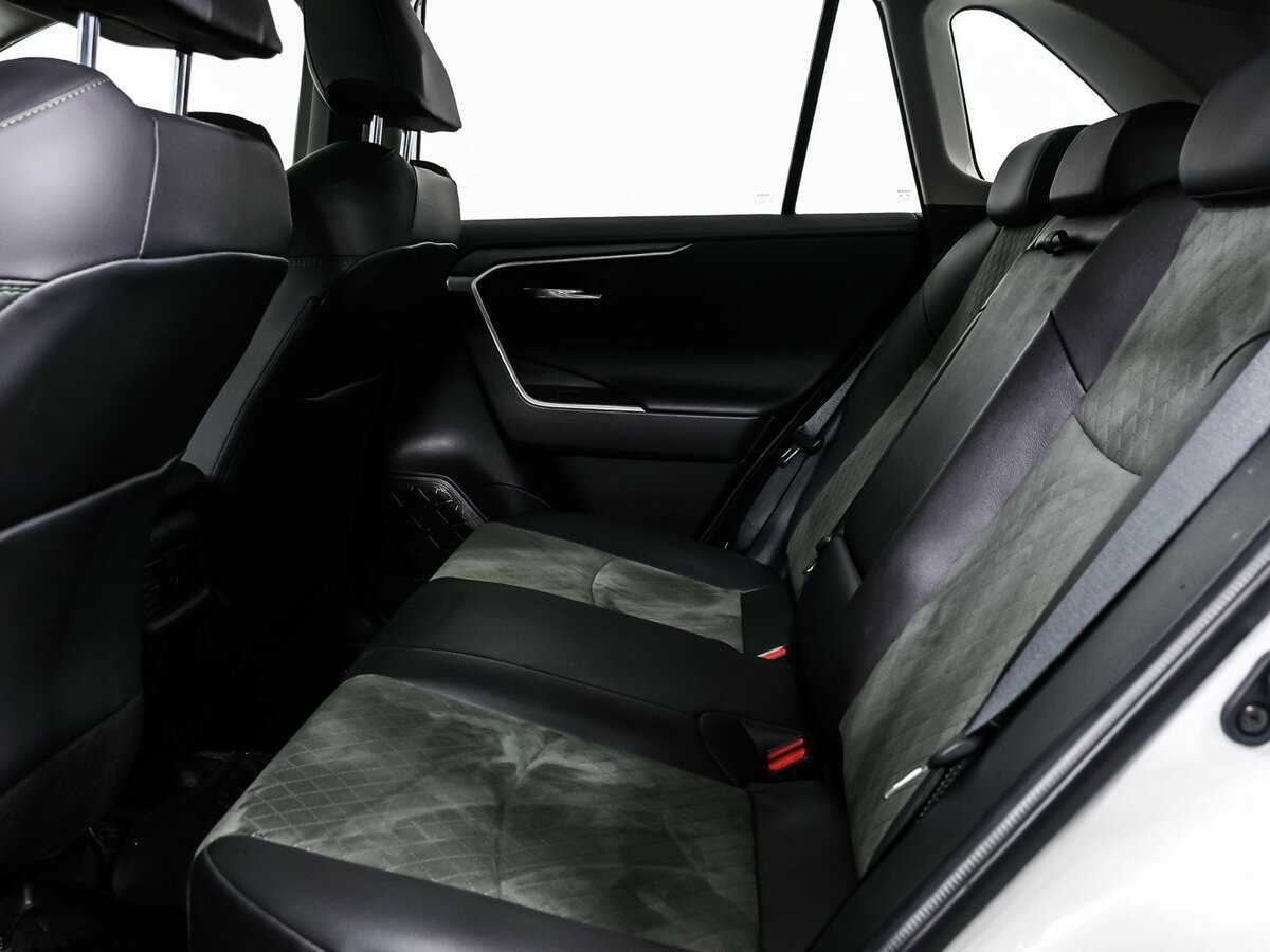 Купить Toyota RAV4 с пробегом. Фото: #12