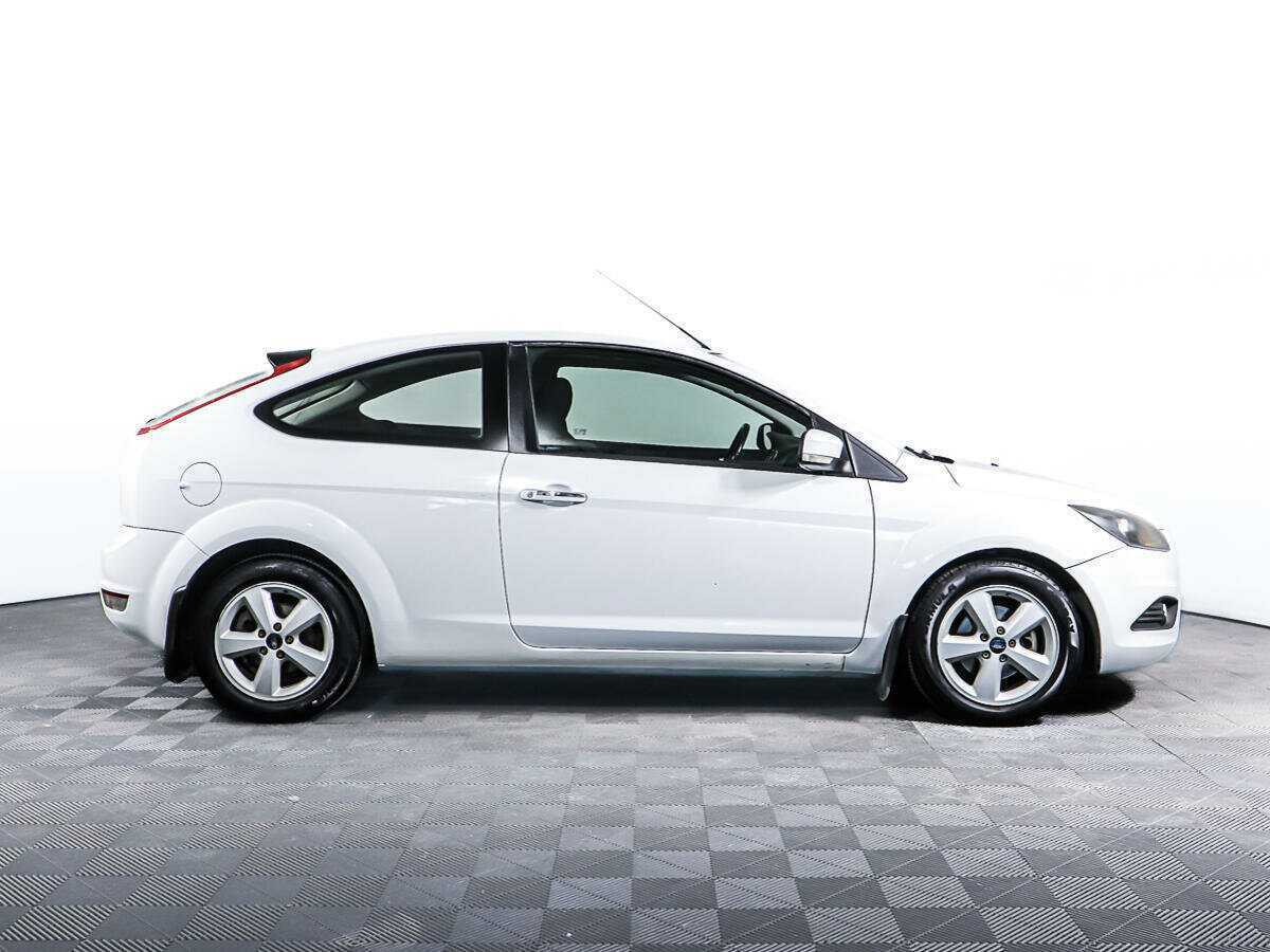 Купить Ford Focus с пробегом. Фото: #3