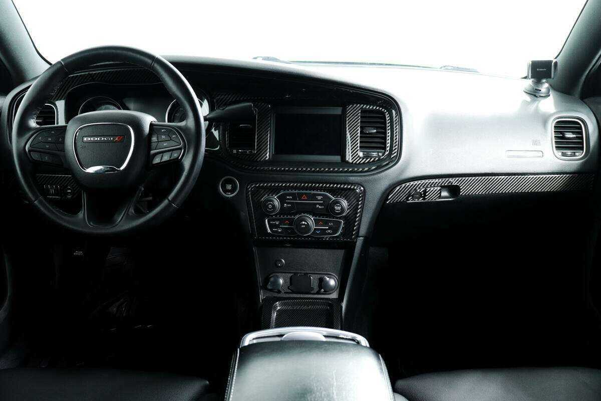 Купить Dodge Charger с пробегом. Фото: #10